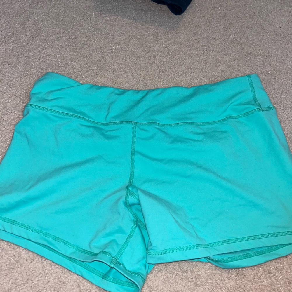 Born primitive booty shorts size large barely won